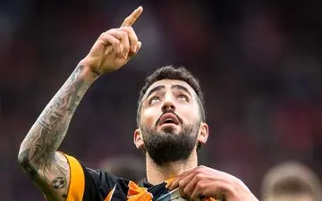 بمب نقل و انتقالات ؛ شاه ماهی استقلال از انگلیس می‌آید 