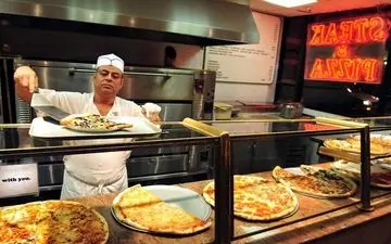 فروش مشتری در پیتزا فروشی‌های تهران! + عکس