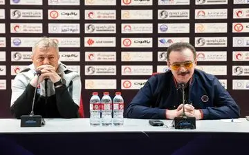 زنوزی: برخی با ایجاد جو غیرفوتبالی به دنبال توقف تراکتور هستند|  اجازه جدایی به هیچ بازیکنی نمی‌دهیم