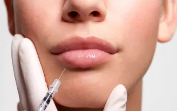 معایب و عوارض فیلر لب