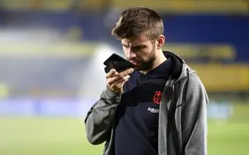 پیکه و منتشر کردن شماره تلفنش در اینستاگرام