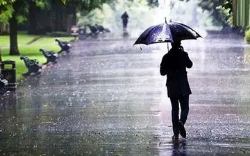 فعالیت سامانه بارشی در بیشتر نقاط ایران / خیزش گرد و غبار در برخی استان ها