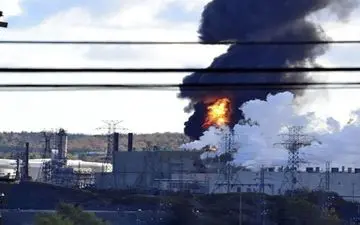 پالایشگاه نفت آبادان آتش گرفت