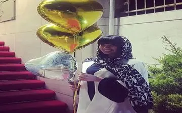 تصاویری از پوشش و حجاب متفاوت بیتا بیگی در جشن تولدش! (عکس)