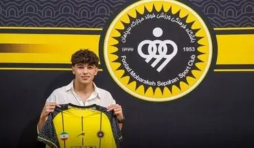 وینگر جوان قراردادش با سپاهان را تمدید کرد