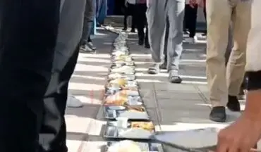 اعتصاب غذای دانشجویان فرهنگیان زنجان پس از پیدا شدن شپش در غذا!