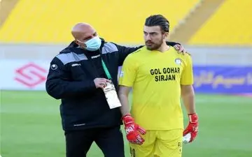 دو پیشنهاد برای دروازه‌بان گل‌ گهر/ اکبر منادی در آستانه جدایی