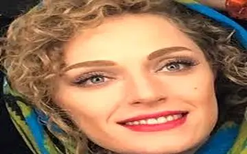 ژست درازکشیده خانم بازیگر معروف