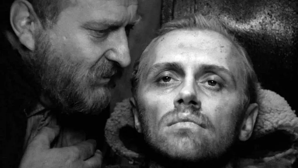 فیلم جنگی عروج ۱۹۷۷