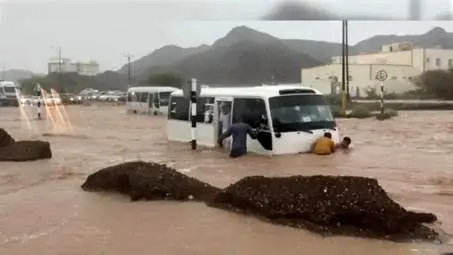 عکس | باران شدید و سیلاب در عمان