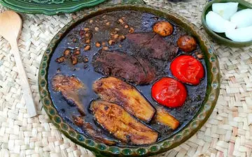 طرز تهیه قورمه سبزی رشتی!