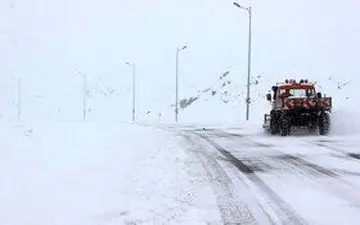 تمام محورهای کرمانشاه "یخ زده" است