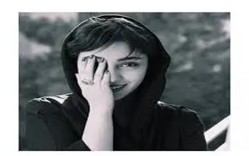 تصویری از بازیگر زن ایرانی کنار فرانچسکو توتی در ایتالیا