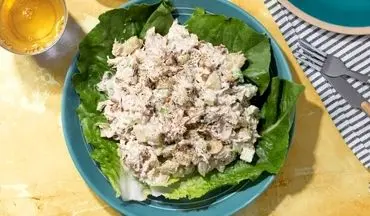 طرز تهیه سالاد مرغ با مغزها؛ خوشمزه، سالم و پرپروتئین