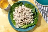 طرز تهیه سالاد مرغ با مغزها؛ خوشمزه، سالم و پرپروتئین