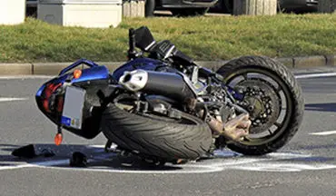 تصادف وحشتناکی که به زندگی موتورسوار پایان داد +فیلم