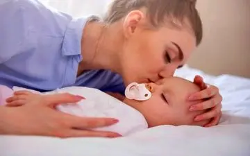 چرا نوزاد تازه متولد شده بوی خوبی می دهد ؟