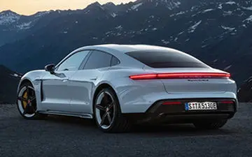 آزمایش صفر تا ۲۰۰ خودروی پورشه تایکان