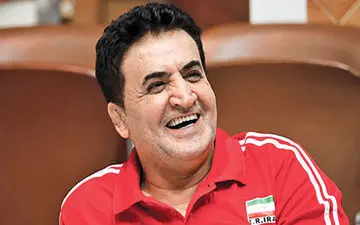 کَُری‌خوانی اسطورۀ کُشتی ایران برای استقلالی‌ها