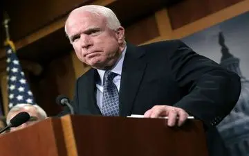 جان مک‌کین درگذشت