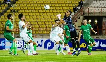 مربی تیم فوتبال شمس آذر: نحوه قضاوت بازی ما را به هم‌ ریخت