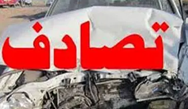 تصادف کامیون با خودروی سواری در بزرگراه + فیلم