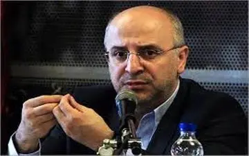 با تولیدکنندگان لباس های مخالف با ارزش های جامعه برخورد قانونی می شود