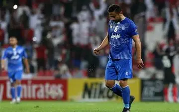 
ستاره استقلال فردا جراحی می‌کند/ دوری ۲ ماهه هافبک آبی ها از میادین