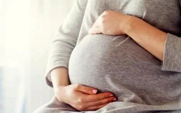 باردار شدن دختر 12 ساله از دوست صمیمی پدرش
