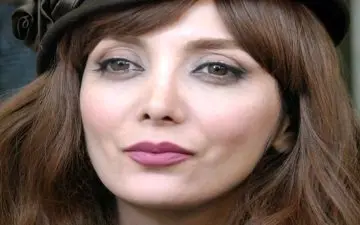 فیلم رقص رویا میرعلمی در میان مردم؛ خانم بازیگر آموزش رقص دونفره میده!