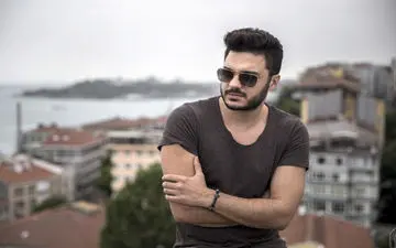  خواننده معروف ترک در تیم پرطرفدار ایرانی