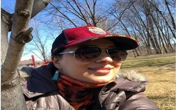 سلفی روشنک عجمیان؛ با تیپ و ظاهر مثلا ورزشی (عکس)