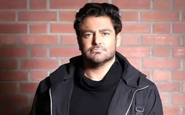 محمدرضا گلزار: تا می‌توانید دعا و نماز و ذکر بخوانید!