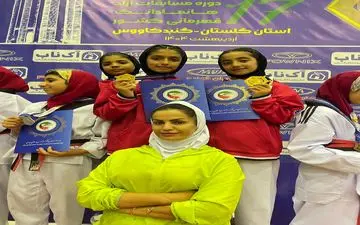 طلای پومسه بر گردن دختران کیش! قهرمانی در مسابقات تکواندو
