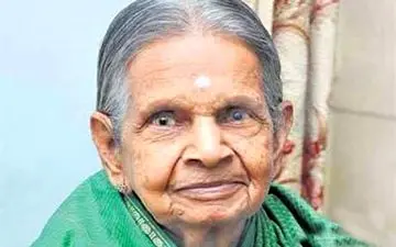 زنی که 78 سال آب نخورده است