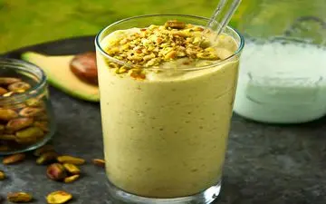 بمب انرژی| طرز تهیه شیر پسته خانگی با بستنی و عسل