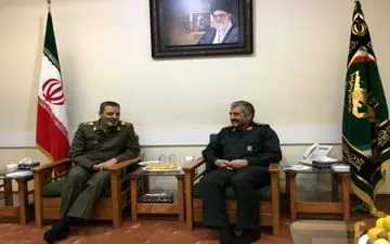 تاکید ارتش و سپاه بر ارتقای تولید قدرت در عرصه های زمینی، دریایی، هوایی و موشکی