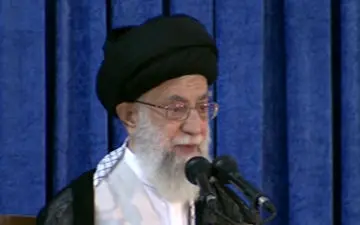 دولت در مسائل داخلی به تولید و اشتغال اهمیت بیشتری بدهد + فیلم