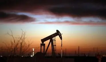 کاهش قیمت نفت در پی رشد ذخایر آمریکا