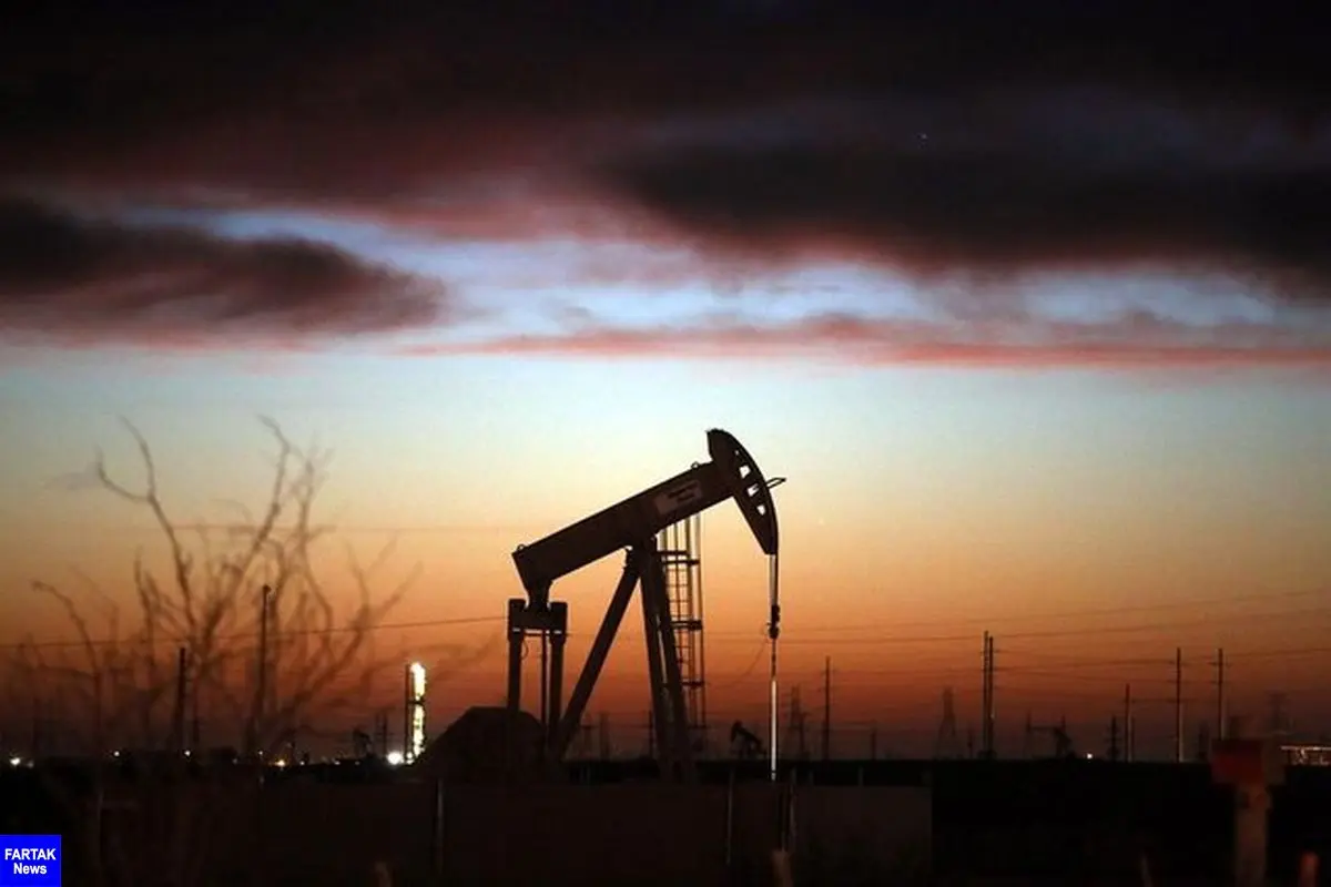 کاهش قیمت نفت در پی رشد ذخایر آمریکا