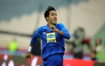  جراحی بی سر و صدای مهاجم استقلال