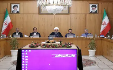 در جلسه هیات دولت به ریاست دکتر روحانی؛
آیین‌نامه «بیمه پایه اجباری سلامت و ارزیابی وسع» تصویب شد