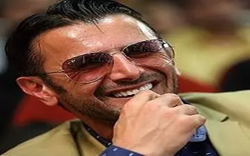 شب‌گردی امین حیایی با موتور مسابقه‌ای!