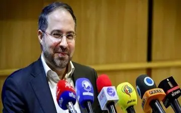 مجازات متخلفان الصاق تبلیغات بر ساختمان‌های شهر افزایش می‌یابد