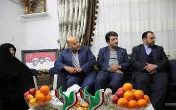  معاون پارلمانی رئیس جمهوری:
مردم ایران انقلاب را مدیون شهدا هستند