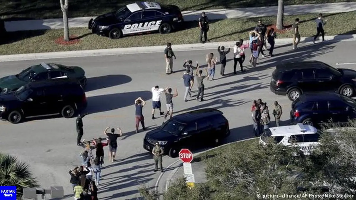 مأمور پلیسی حاضر به مواجهه با تیرانداز مدرسه فلوریدا نشد