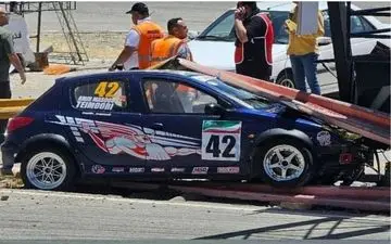 وزیر ورزش برای سانحه در پیست اتومبیلرانی آزادی دستور پیگیری داد