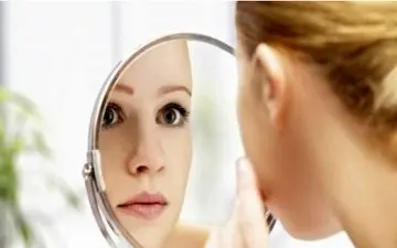 آشنایی با علت های ایجاد و روش های درمان جوش سرسیاه 