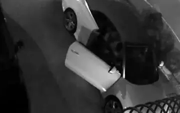 سرقت خودروی آئودی گرانقیمت با تهدید قمه +فیلم 