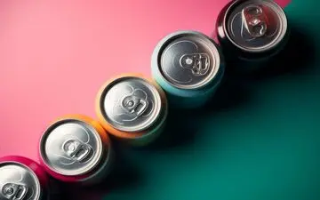  خطرات کافئین نوشیدنی‌های انرژی‌زا برای کودکان